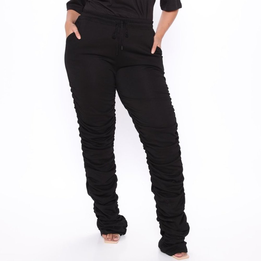 NWT - Curves And Chill Stacked Pant - Black